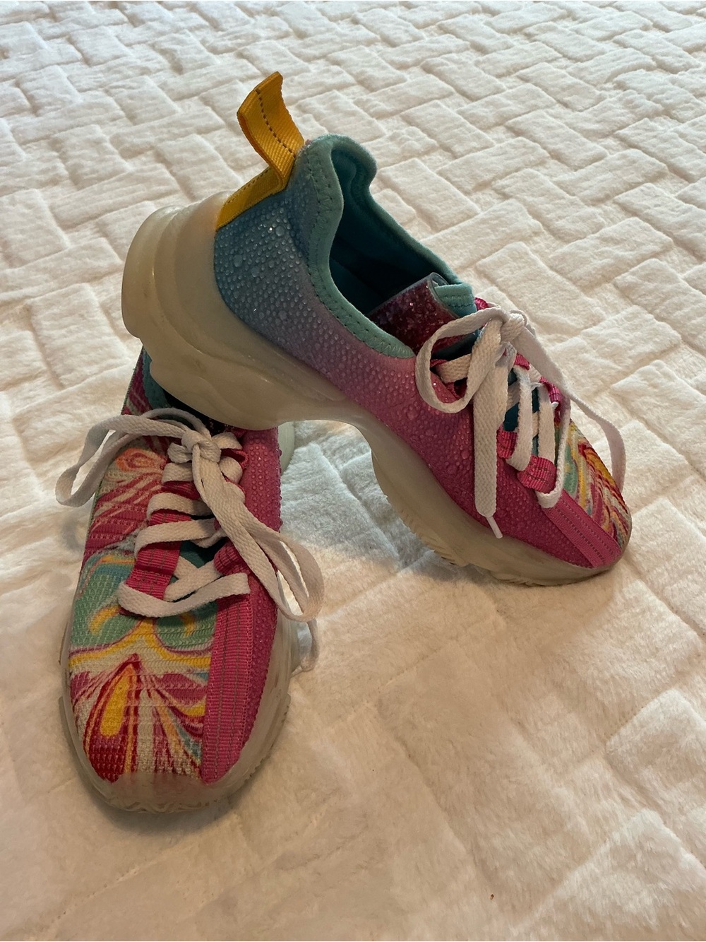 Steve Madden JMAXIMA Colorful Print Laceup Sneakers Girls size 3M GUC